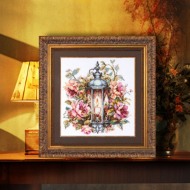 Borduurpakket Petals and Light - Magic Needle    ci-070-045