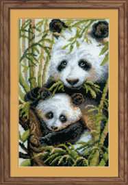 Borduurpakket Panda with Young - RIOLIS    ri-1159