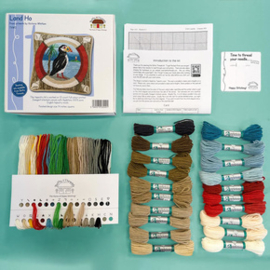 Petit Point borduurpakket Victoria Whitlam - Land Ho - Bothy Threads    bt-tvw02