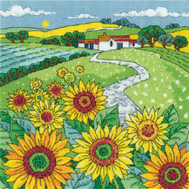 Borduurpakket Sunflower Landscape - Heritage Crafts  hc-1542a