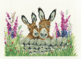 Borduurpakket Pip & Poppy - Heritage Crafts     hc-1797a