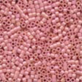 Magnifica Beads Misty Pink - Mill Hill   mh-10056