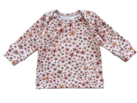 Shirtje bloemetjes