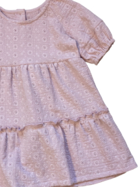 Roze broderie hydrofiel jurk met ruffles en pofmouwen