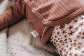 Newborn set bloemetjes met kleiroze