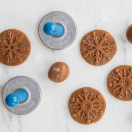 3 Snowflake Cookie Stamps - Nordic Ware