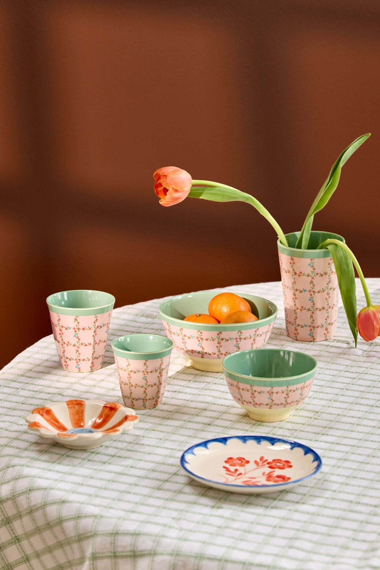 Beker Checkered Medium Rice