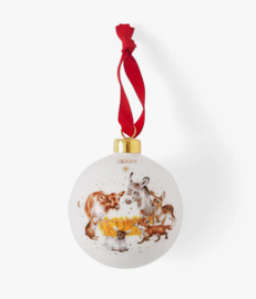 Kerstbal Away in a Manger Wrendale Designs