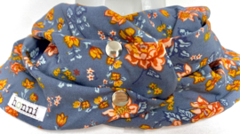 Antraciet med orange blomstermønster