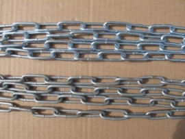 Hot dipped and electro galvanised chain 4 mm long link chain