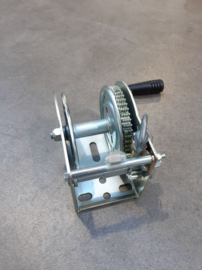 Goliath hand winch with ratchet - galvanised