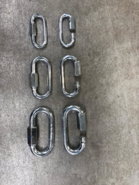 Galvanised quick links