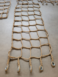 Climbing net 1.0 * 2.5 metres with cast iron stocking and rings