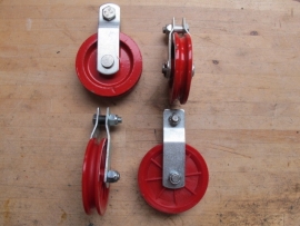 Verzinkte Rolle mit rote Scheibe Mit Bügel / Durchmesser Scheibe 90 mm