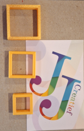 4 Vierkant groot, middel of klein geel/ goud