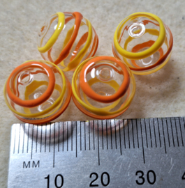 140 Oranje geel