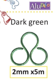 Donker groen