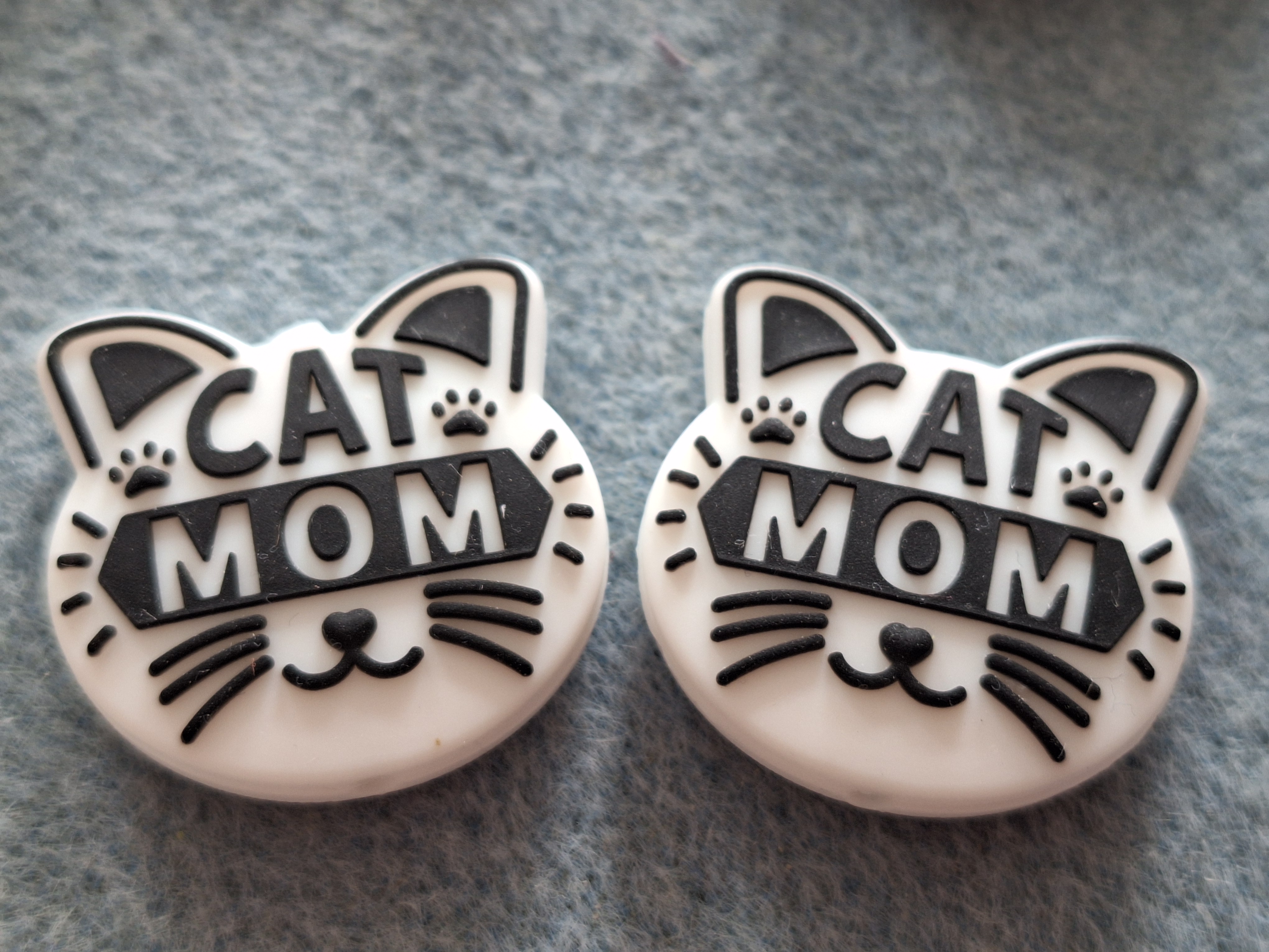Kat mom