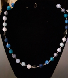 Ketting gevlochten blauw.