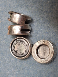 33 schuiver  zilver kleur