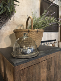 Stolp met houten onderkant