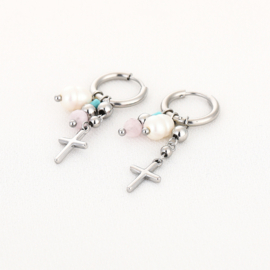 Oorbellen stainless steel in goud en zilver met kruis en kralen