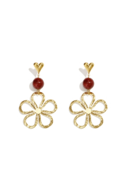 Statement oorbellen goud met bloem bordeaux