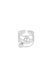 Ring met meerdere lagen