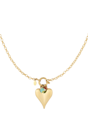 Ketting met groot hart en kralen