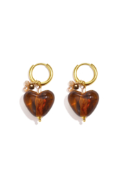 Oorbellen stainless steel goud met bedel hart bruin