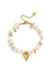 Kralenarmband hartje beige