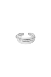 Ring met meerdere lagen
