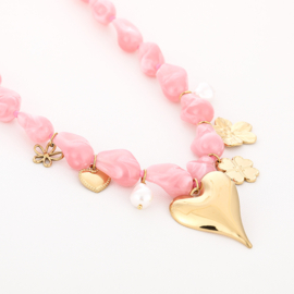 Roze kralenketting met gouden bedels
