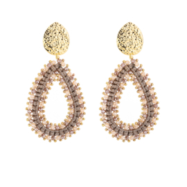 Statement oorbellen beige