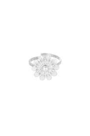 Ring met bloem