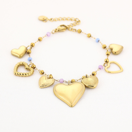 Bedelarmband goud met hartjes