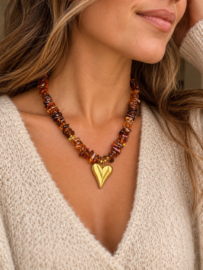 Kralen ketting hartjes bruin met goud hart