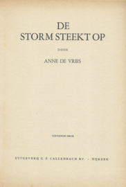 REIS DOOR DE NACHT – DE STORM STEEKT OP – ANNE DE VRIES – 1977