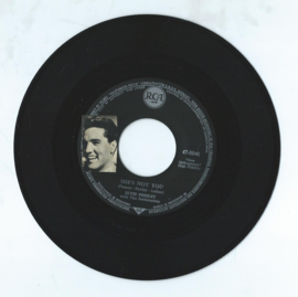 ELVIS PRESLEY – JUST TELL HER JIM SAID HELLO / SHE'S NOT YOU - 1962 (♪)