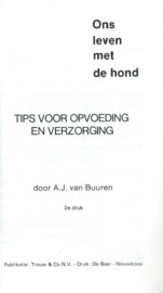 Ons leven met de hond – A.J. Van Buuren - 1979