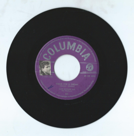 CLIFF RICHARD and The Shadows – THEME FOR A DREAM / MUMBLIN' MOSIE – 1961 (♪)