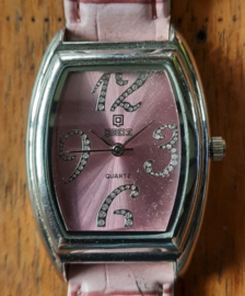 Horloge – QBOS QUARTZ, pink