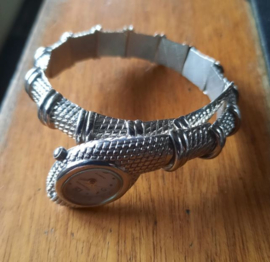 Horloge – Kamelia QUARTZ, Snake Shaped Bracelet Jewel Watch