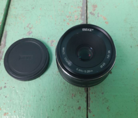 Lens – MEIKE – MULTI COATED - 0,8ft/0.25m – Ø49 – 1.8/25 - 2020