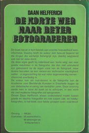 DE KORTE WEG NAAR BETER FOTOGRAFEREN – DAAN HELFFERICH - 1974