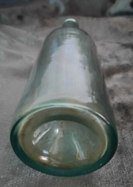 Oude fles – ONGEMARKEERD – 24,5 cm, ziel - ca. 1930-1950