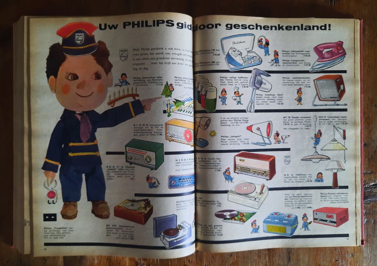 REVUE – het nederlands familieblad – 21 stuks, gebonden in band - 1960