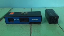 Fotocamera – Nova 110 Fx Pocket Camera met Flitskubusbevestiging - jaren ‘80