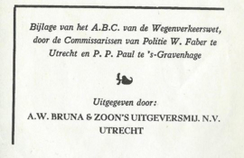 VERKEERSBORDEN – Commissarissen van Politie W. Faber en P.P. Paul - ca. 1950