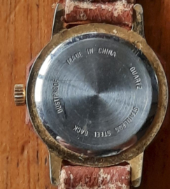 Horloge – Dalas QUARTZ, hout motief